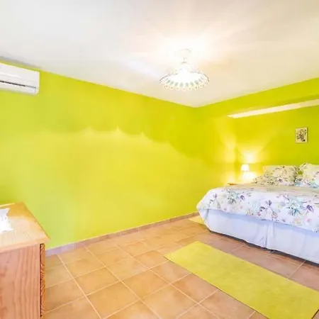 Sleeps 13 With Pool Air Con And Wifi Villa Almancil