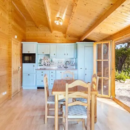 Sleeps 13 With Pool Air Con And Wifi Villa *